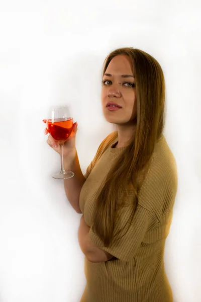 Jovem Mulher Bonita Com Copo Vinho — Fotografia de Stock