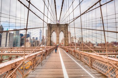 New York 'taki Brooklyn Köprüsü