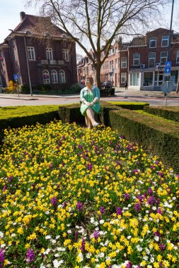 Heerlen, Hollanda bir yol kavşak üzerinde heykel