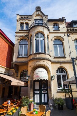 eski Valkenburg şehir aan de binalarda Geul, Hollanda