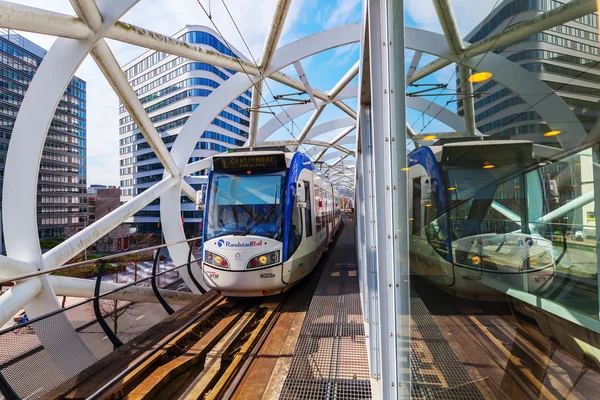 Tramvay viyadük, Beatrixkwartier Lahey, Hollanda — Stok fotoğraf