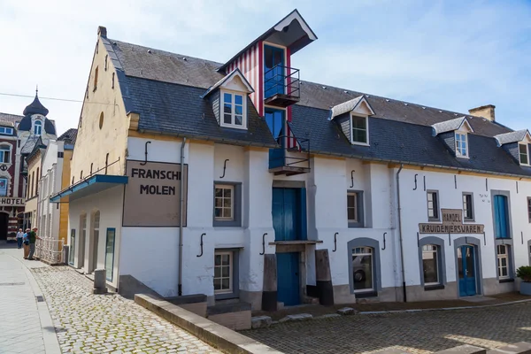 Molino de agua histórico en el casco antiguo de Valkenburg —  Fotos de Stock