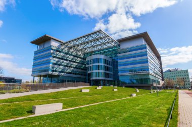 Utrecht, Hollanda'daki üniversite kampüsünde bina