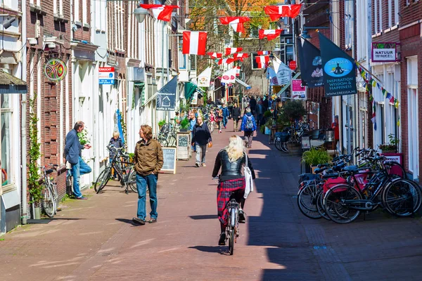 Vista para a rua em Gouda, Países Bajos — Fotografia de Stock