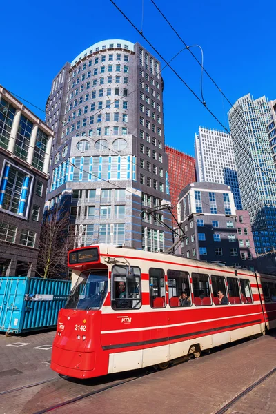 Oude tram in Den Haag, Nederland — Stockfoto