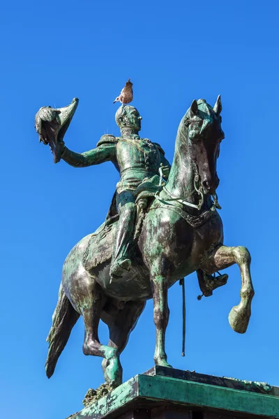 Estátua equestre do rei Guilherme II no Buitenhof em Haia, Países Baixos — Fotografia de Stock
