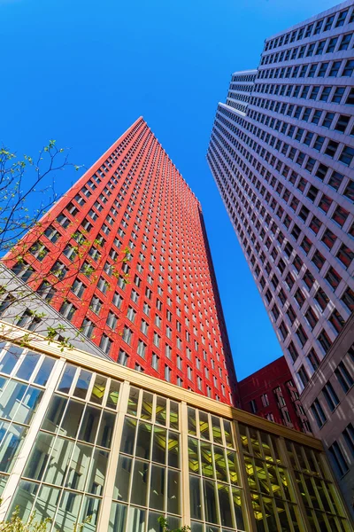 Wolkenkrabbers in Den Haag, Nederland — Stockfoto