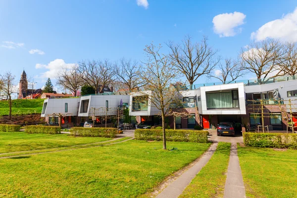 Casas de barrera de sonido llamado El cíclope en Hilversum, Países Bajos — Foto de Stock