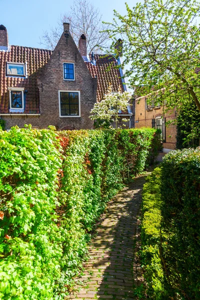 Pátio histórico em Gouda, Países Baixos — Fotografia de Stock