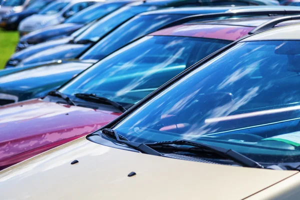 Cars on a parking space — Stock Photo, Image