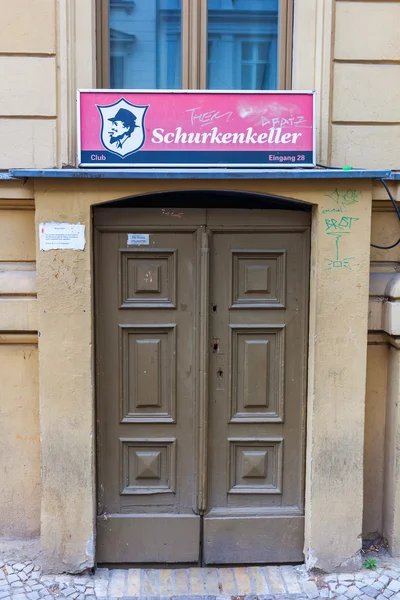 Berlin, Almanya'da tarihi ayakkabıcı dükkanı