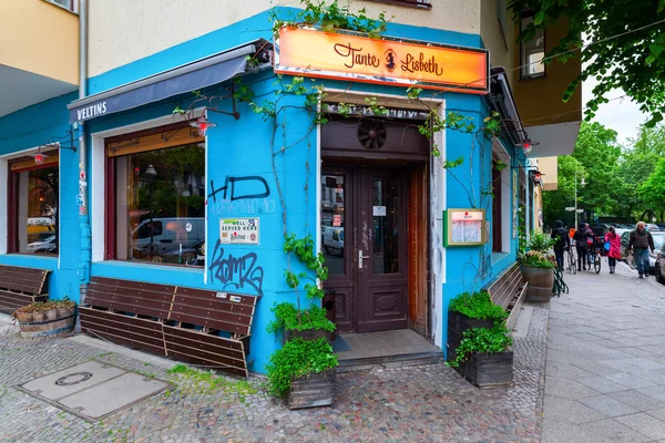 Bar de la esquina tradicional en Berlín, Alemania — Foto de Stock