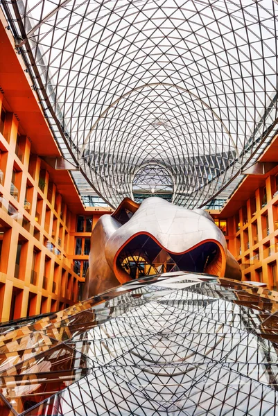 Atrium of the DZ Bank in Berlin, designed by Frank Gehry — Stock Photo, Image