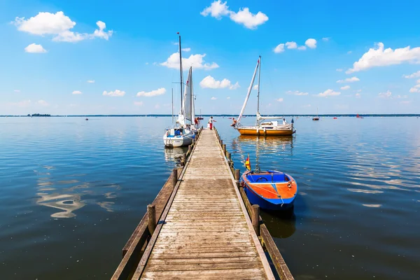 Sjöutsikt på Steinhuder Meer i Niedersachsen, Tyskland — Stockfoto