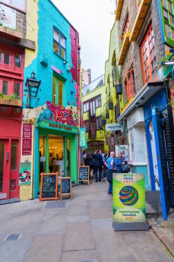 pitoresk alley Neals Yard Londra, İngiltere