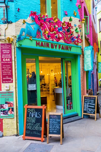 Pintoresco callejón Neals Yard en Londres, Reino Unido — Foto de Stock