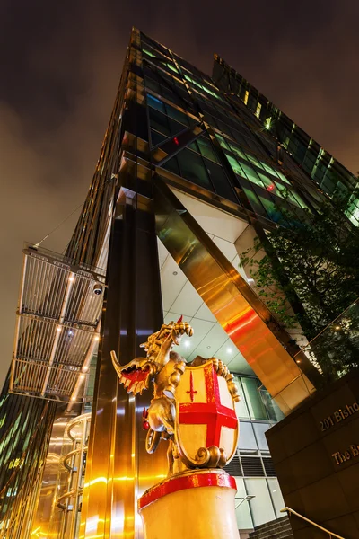 Broadgate Tower in Londen, VK, 's nachts — Stockfoto