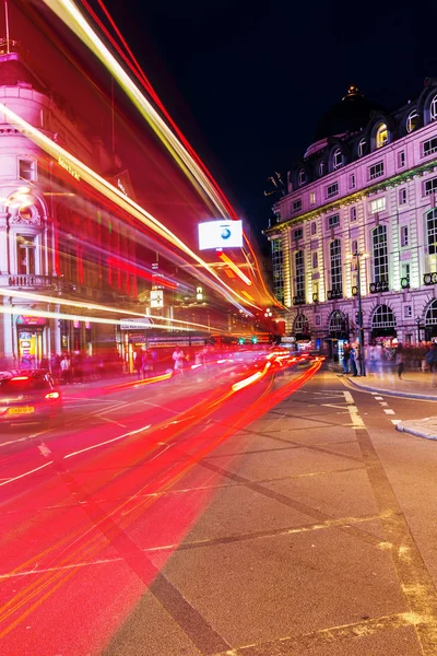Piccadilly Circus in London, UK, at night — Stock Photo, Image