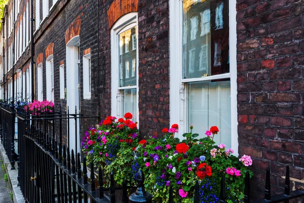 Casas antiguas en Westminster, Londres — Foto de Stock