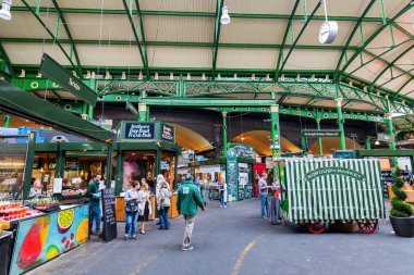 Southwark'taki Borough Market, Londra'nın merkezi, İngiltere