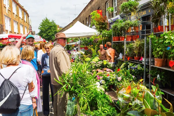 Columbia Road Flower Market w Tower Hamlets, Londyn, Wielka Brytania — Zdjęcie stockowe