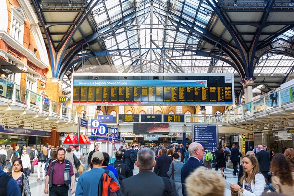 Bahnhof Liverpool Street in London, uk — Stockfoto