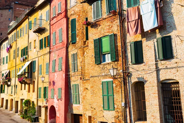 Edificios antiguos en siena, italia —  Fotos de Stock