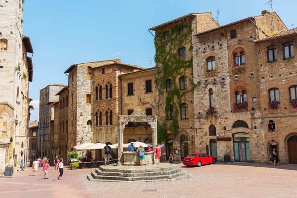 Centrala torget i San Gimignano, Toscana, Italien — Stockfoto