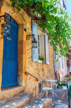 Evin içinde eski şehir, Saint Tropez