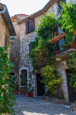 Saint-Paul-de-Vence'nin, Provence, Fransa sokakta