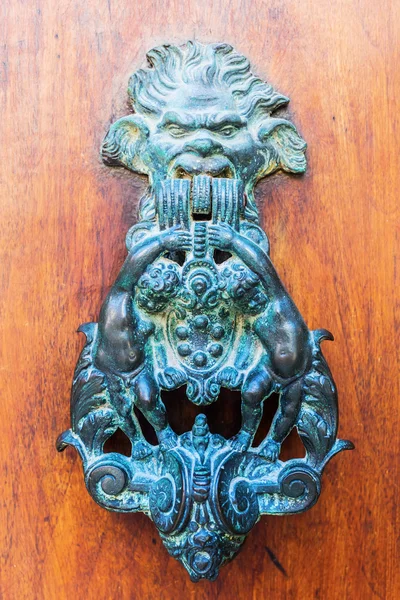 Antique doorknocker in the Provence, France — Stock Photo, Image