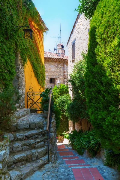 Village de montagne Eze sur la Côte d'Azur, France — Photo