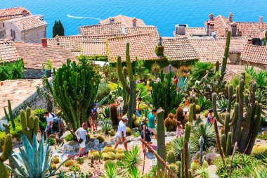 Cote dazur üzerinde Eze exotique bahçeden görünümü