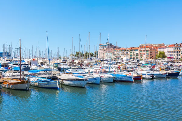 Harbor of Cannes, Cote dAzur, France — стоковое фото