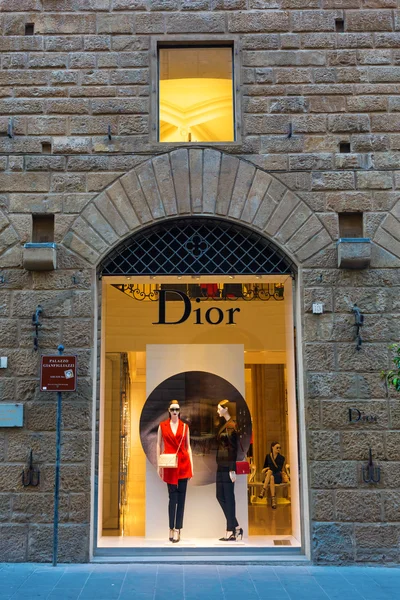 Sklep Dior w centrum Florencji, Włochy — Zdjęcie stockowe