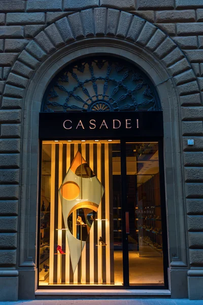 Boutique de luxe dans le centre-ville de Florence, Italie — Photo