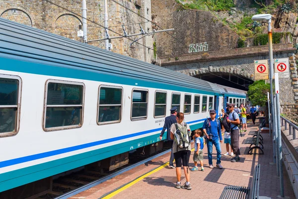 Treinstation in Riomaggiore, Cinqueterre, Italië — Stockfoto