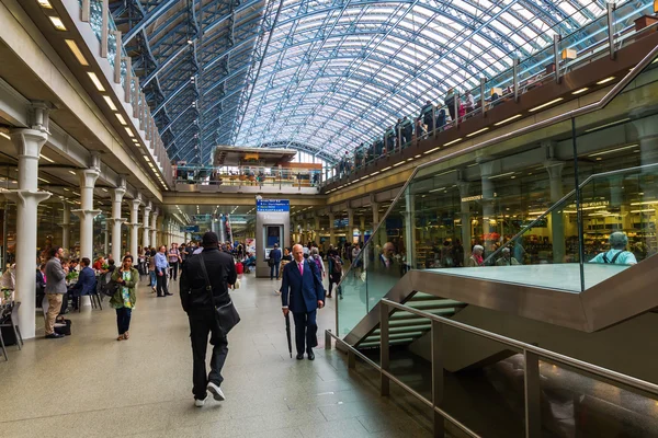 St. Pancras železniční stanice v Londýně, Velká Británie — Stock fotografie