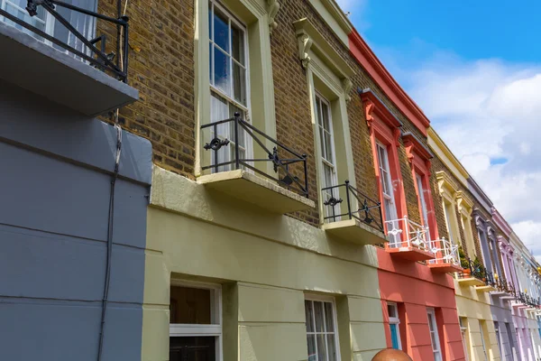 Farbenfrohe Reihenhäuser in camden, london — Stockfoto