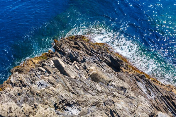 Akdeniz sahilinde havadan görünümü