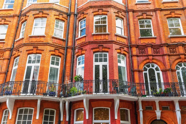 Edificios históricos en Kensington, Londres — Foto de Stock