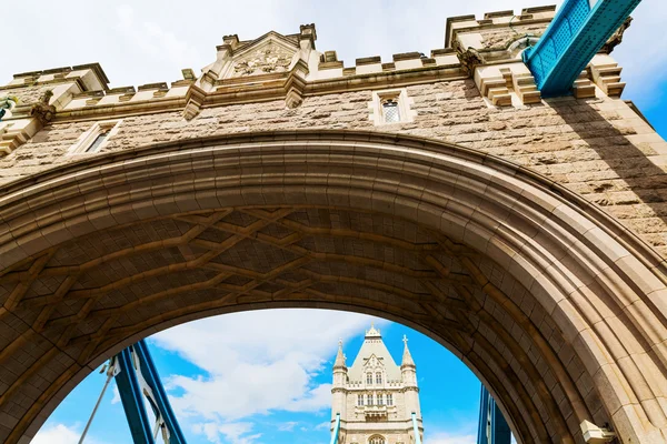 Tower Bridge à Londres, Royaume-Uni — Photo