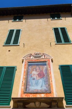 Lucca için yapılan tarihi bir bina, duvar