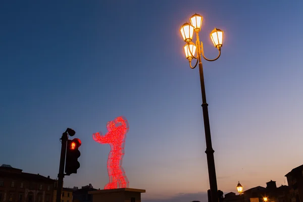 Light sculptures in Pisa, Italy, at night — Stock Photo, Image