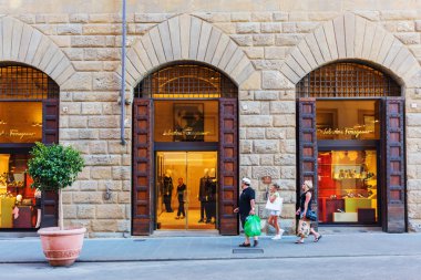 Floransa'da Salvatore Ferragamo dükkanı