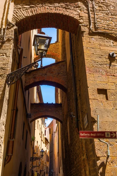 Alley in the old town of Florence — Stock Photo, Image