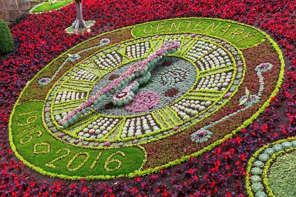 Reloj floral en Edimburgo, Escocia — Foto de Stock