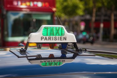 Parisli taksi