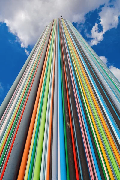 Colorida columna artística en La Defense, París — Foto de Stock