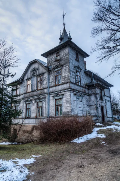 riga evde eski ve korkunç bir görünüm